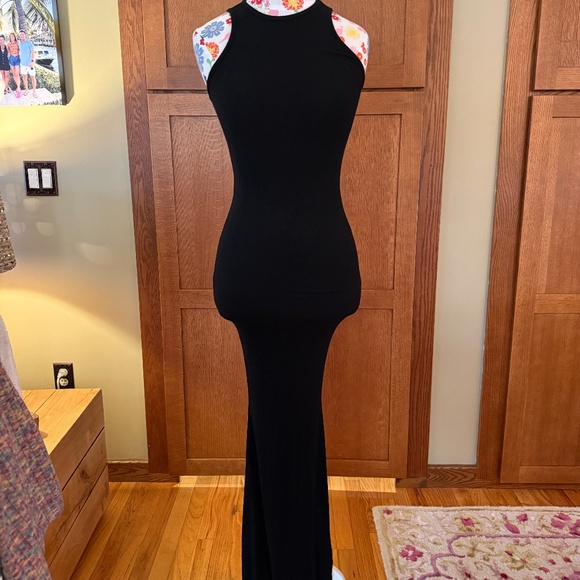 Reoria soft maxi dress - Picture 1 of 4